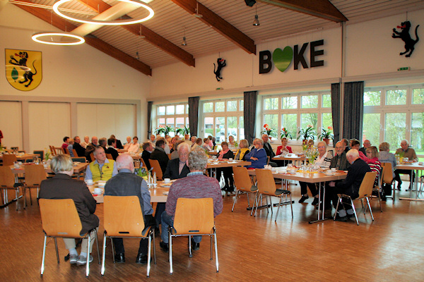 Teilnehmer des Seniorennachmittags im Boker Bürgerhaus