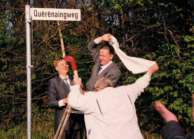 Enthüllung des Schildes Quérénaingweg Enthüllung des Schildes Quérénaingweg