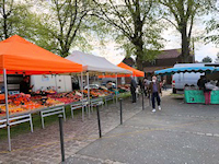 Marktstände in Quérénaing