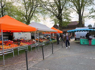 Wochenmarkt in Quérénaing