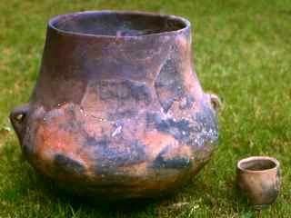 Bronzezeitliche Urne
