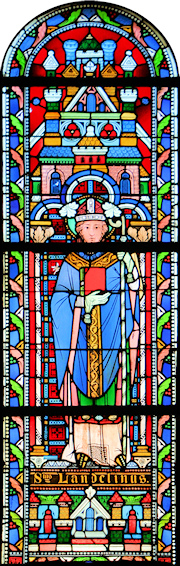 Fenster mit Glasmalerei des Pfarrpatrons St. Landellinus in der Apsis der Boker Pfarrkirche Fenster mit Glasmalerei des Pfarrpatrons St. Landellinus in der Apsis der Boker Pfarrkirche